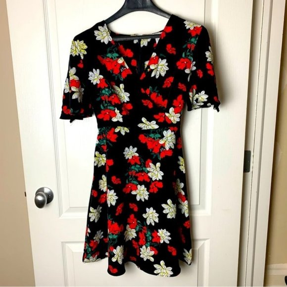 Streetwear SOCIETY REGULAR FIT WRAP DRESS - Picture 1 of 4